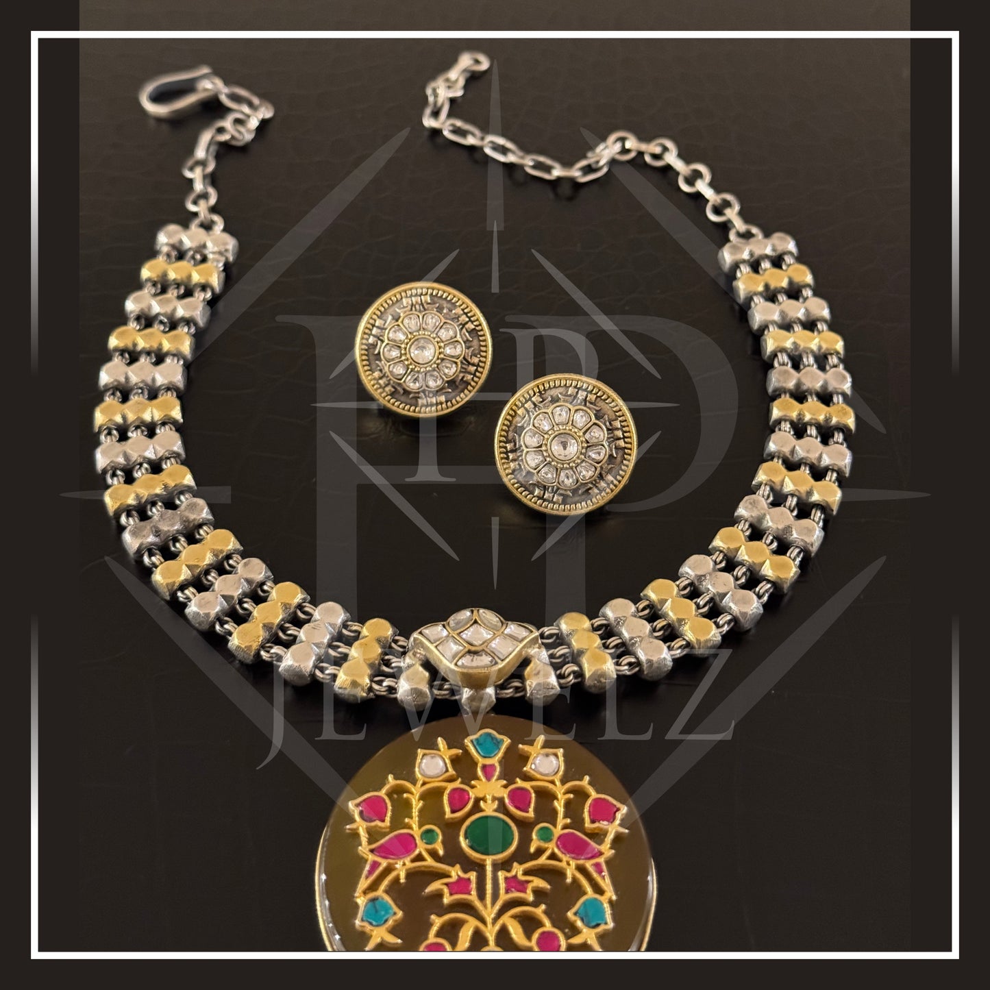 Dual-Tone Necklace with Yellow Quartz & Jadau Earrings