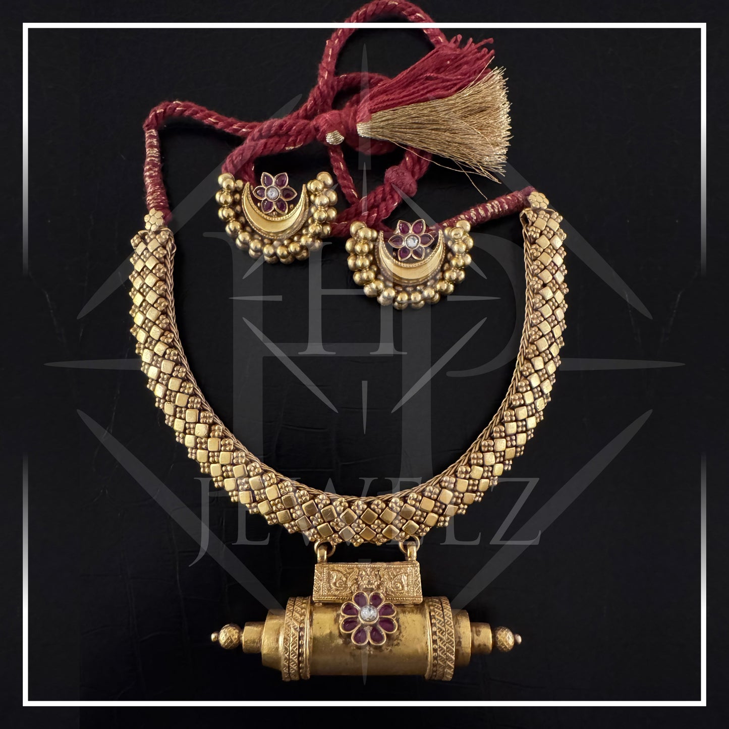 Traditional Temple-Style Gold-Plated Set with Kemp Stone Flower