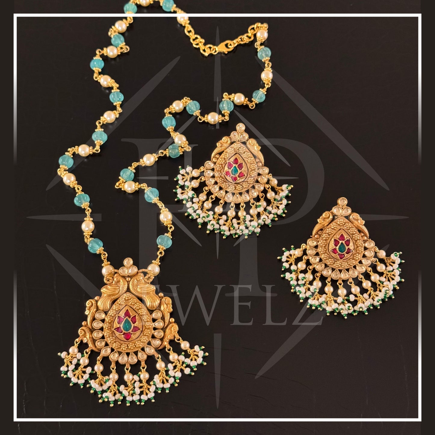 Temple-Inspired Gold Set with Pearl & Emerald