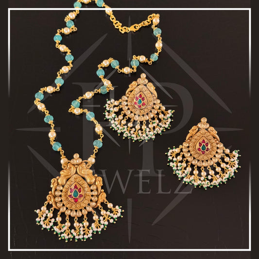 Temple-Inspired Gold Set with Pearl & Emerald